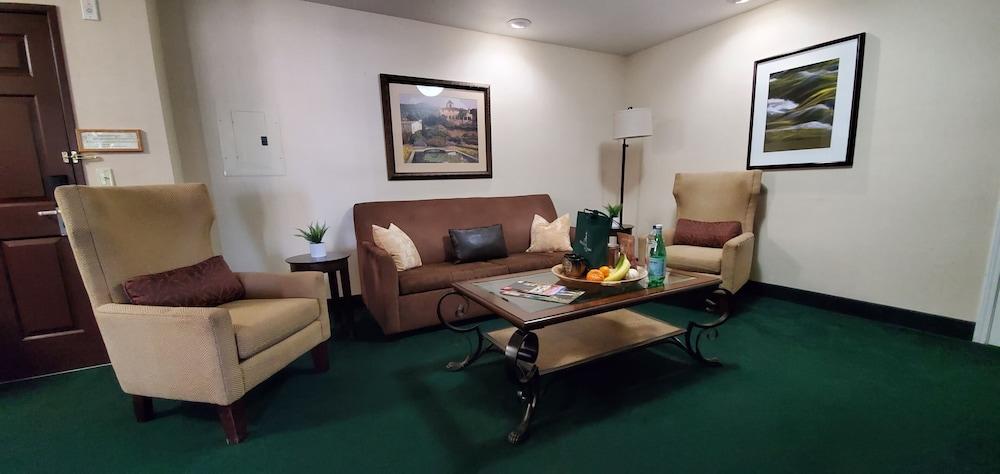 Rogue Regency Inn & Suites Medford Eksteriør bilde