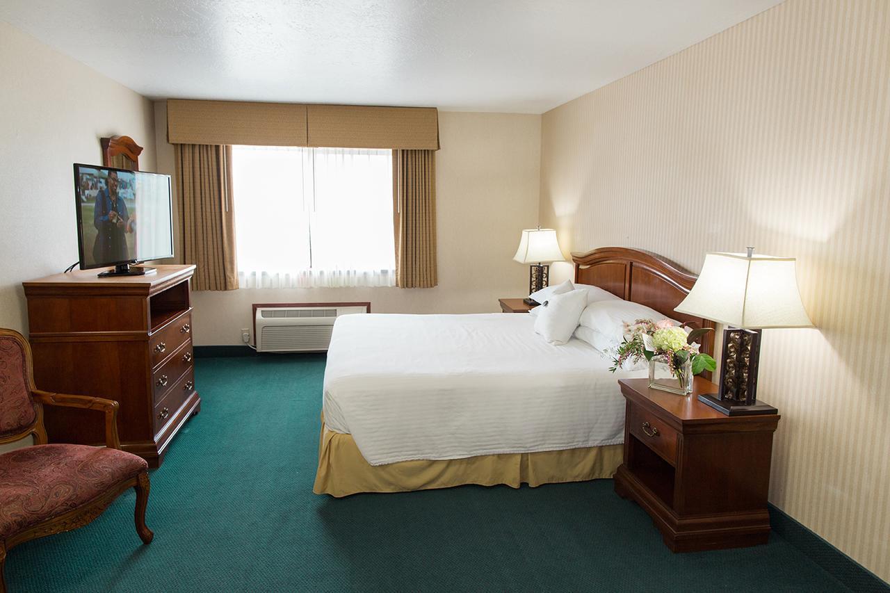 Rogue Regency Inn & Suites Medford Eksteriør bilde